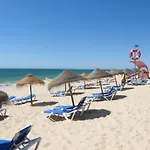 Lägenhet Luxurious First Floor With Balconies Overlooking Pool And Gardens. Albufeira