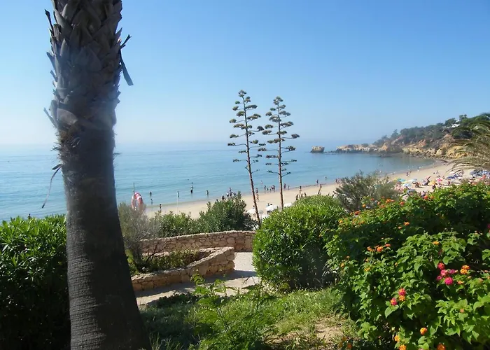 Appartement Luxurious First Floor With Balconies Overlooking Pool And Gardens. *