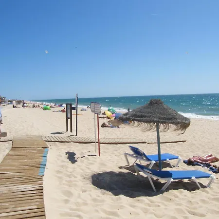 Apartament Luxurious First Floor With Balconies Overlooking Pool And Gardens. Albufeira