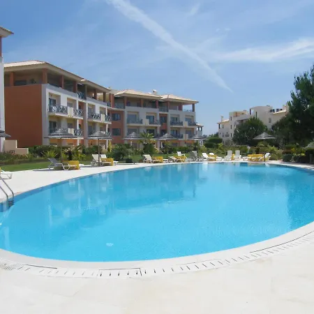 Luxurious First Floor With Balconies Overlooking Pool And Gardens. * Albufeira