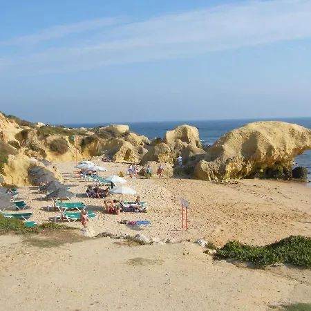 Luxurious First Floor With Balconies Overlooking Pool And Gardens. Lejlighed *