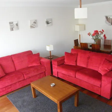 Luxurious First Floor With Balconies Overlooking Pool And Gardens. アパート *